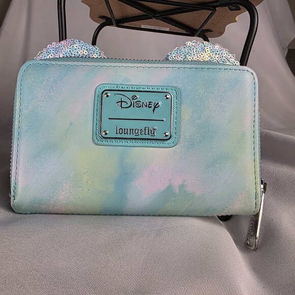 🎀 Disney Minnie Mouse Sequin Bow 🌈 Seafoam Pastel Tie Dye Loungefly Zip Wallet - Picture 3 of 9